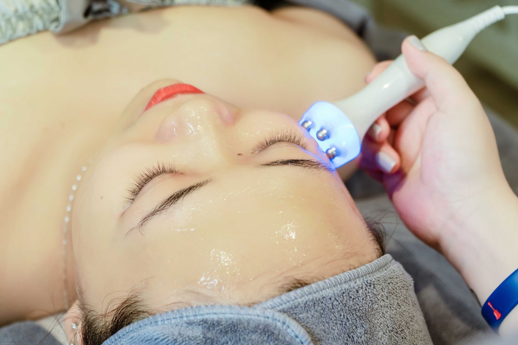 Luxury Ultrasound Skin Behandlung